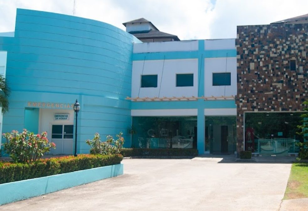 Medical Clinic: Clinica Especializada Internacional Las Terrenas |  2 KM from Denny’s